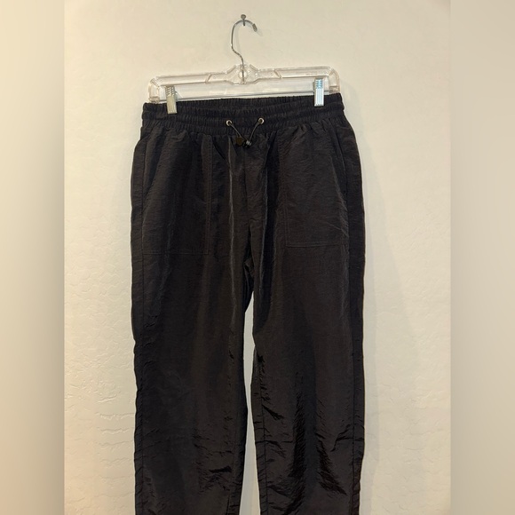 Fashion Nova Black On The Go Bungee Drawstring Joggers Pants Size XL NWT - Picture 4 of 8